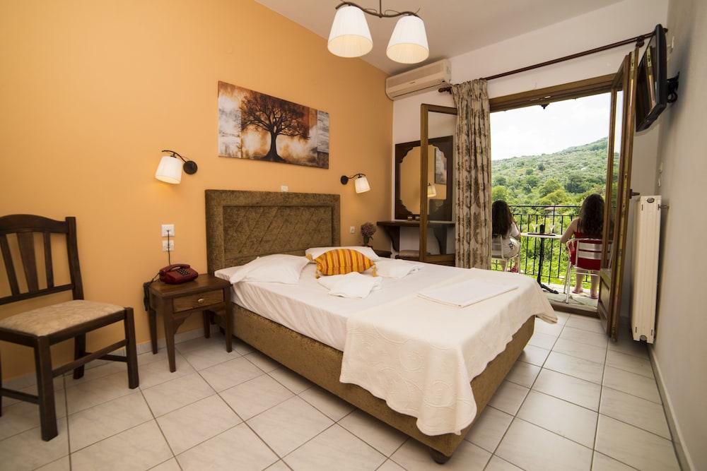 Hotel Agnadi-Horefto