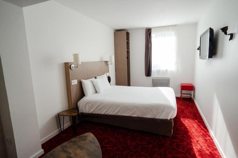 Brit Hotel Essentiel CHOLET