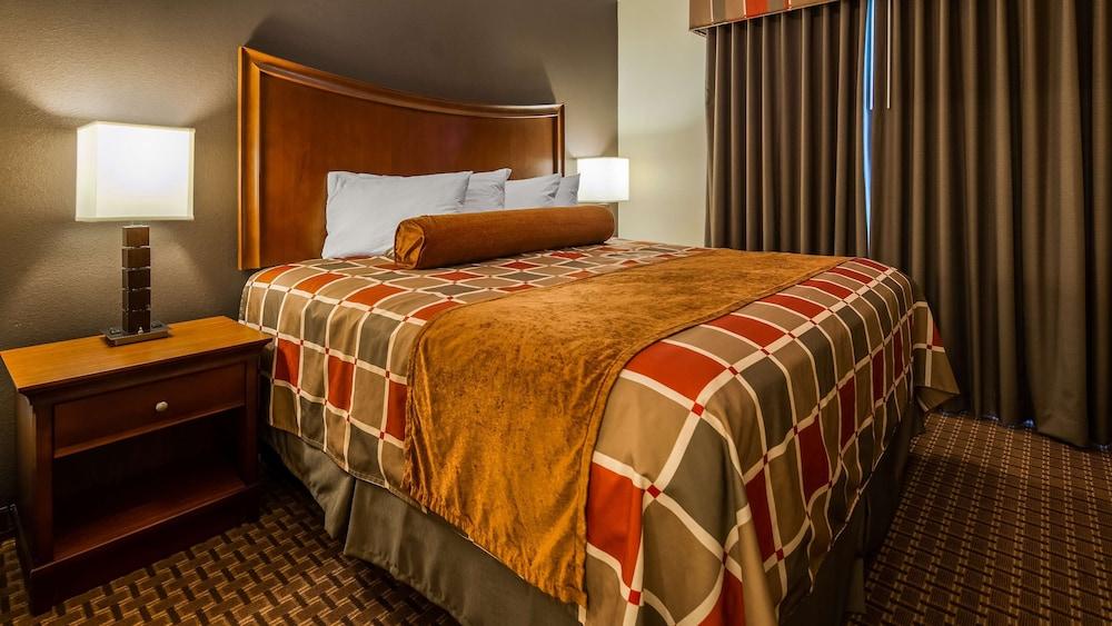 Best Western Plus Easton Inn & Suites