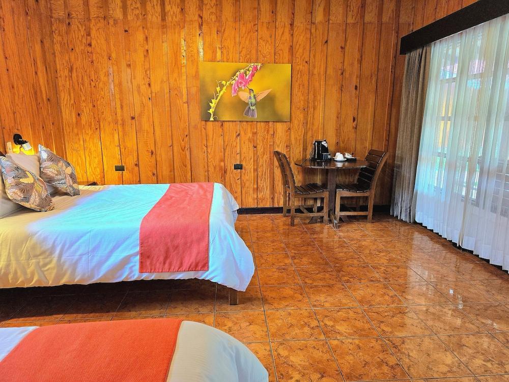 Hotel de Montaña Suria