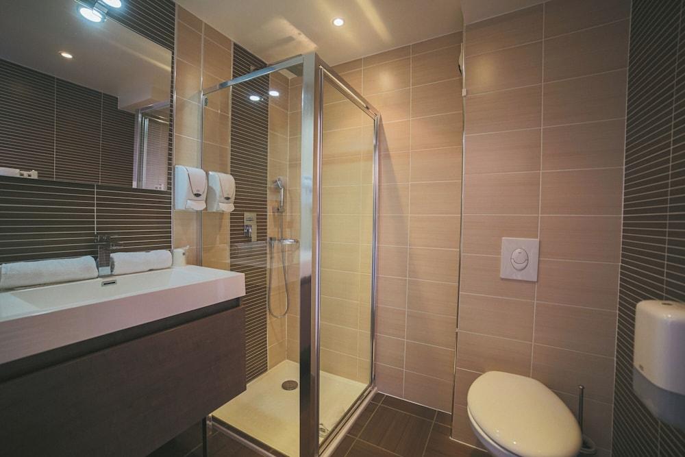 Hôtel Holidays & Work