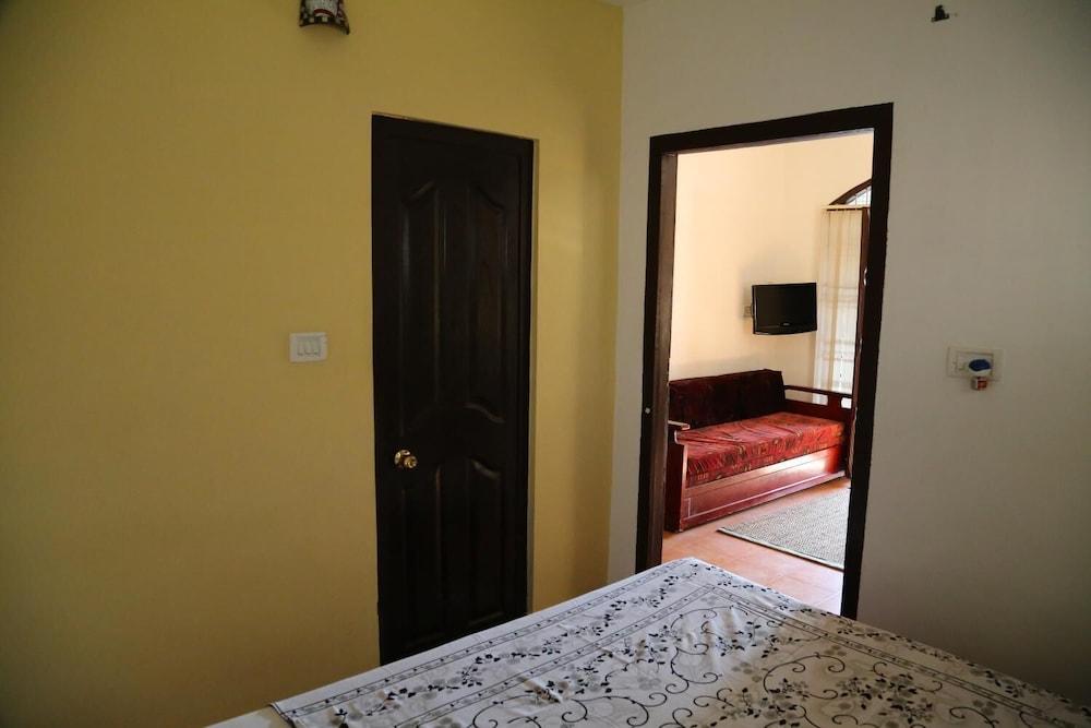 Bamboo Lagoon Backwater Front Resort