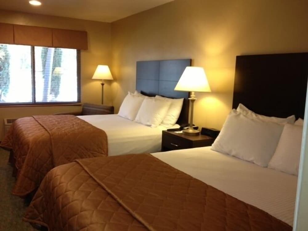 Casa de Fruta Cabins, Inn & RV Park