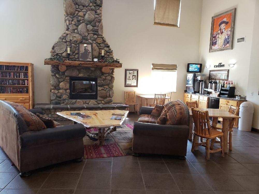 Cody Legacy Inn & Suites