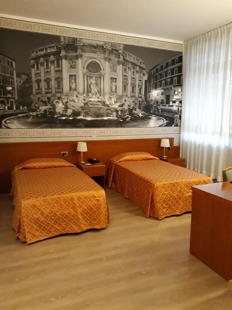 Ele Green Park Hotel Pamphili