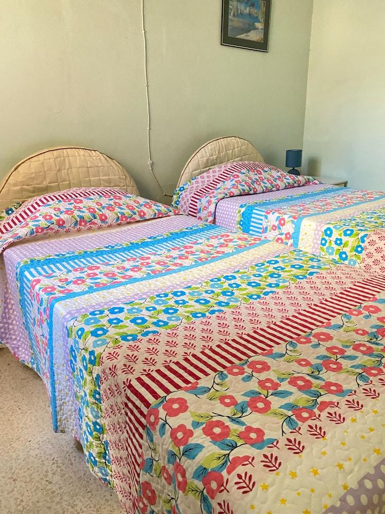 Ground Floor Maisonette In Birzebbugia