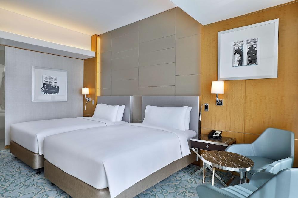 Hilton Dubai Palm Jumeirah