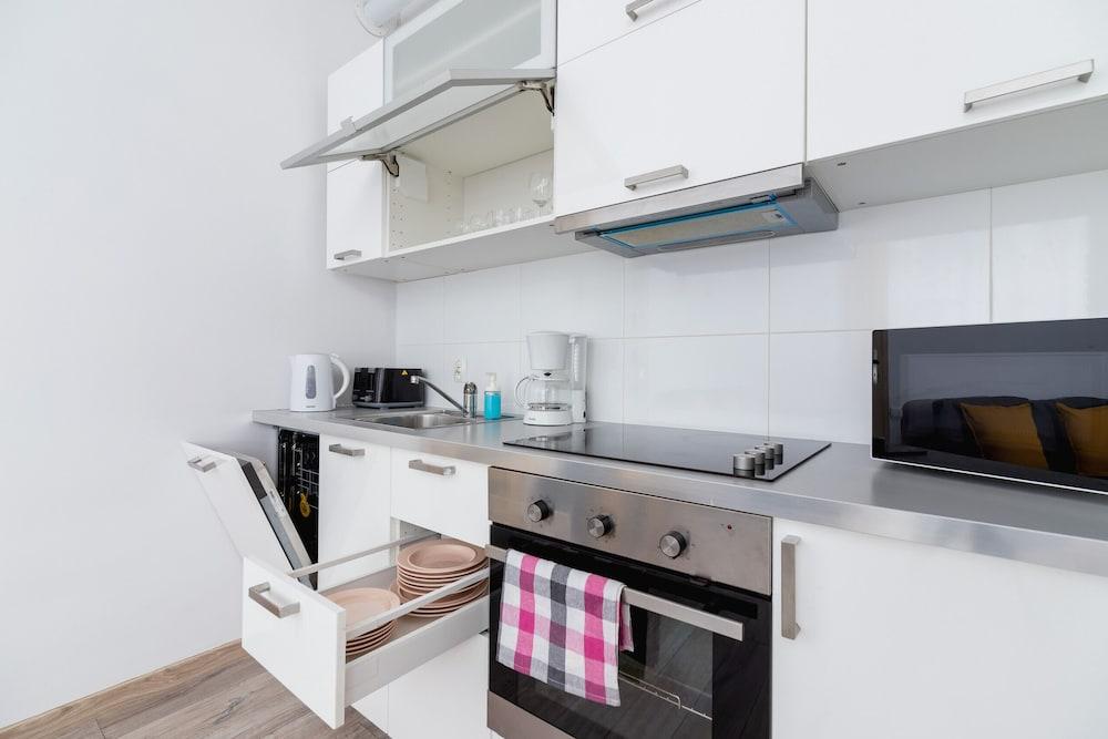 Apartment Bosacka Cracow by Renters