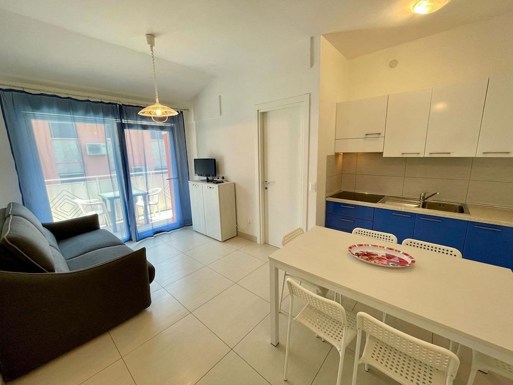 Functional Flat in a Residential Area