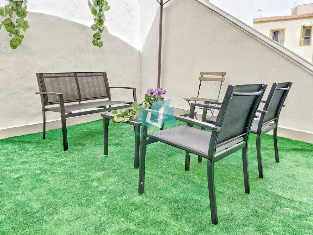 Holiday Apartment Near the Seafront Aircon and Wi-fi