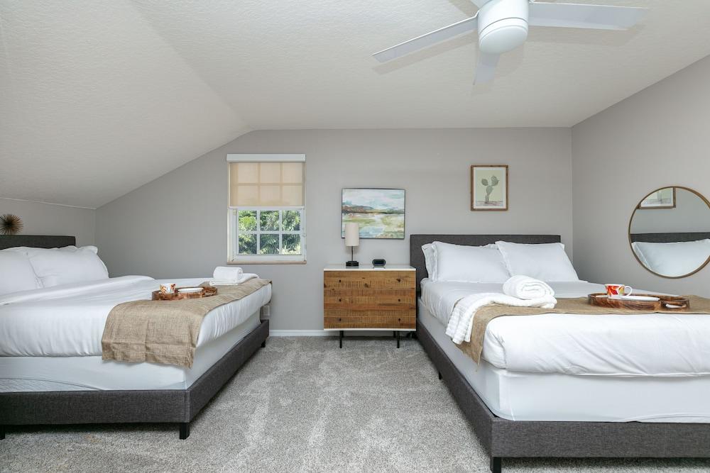 Plantation Acres Luxury Mansion