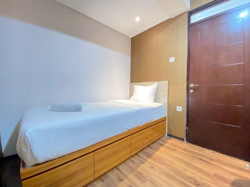 Luxurious & Cozy 2BR Gateway Pasteur Apartment near Exit Toll