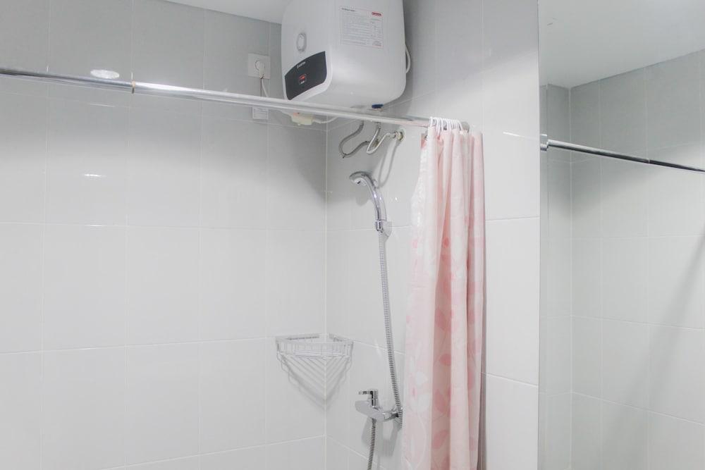 Best Studio Unit with Pool View Casa De Parco Apartment