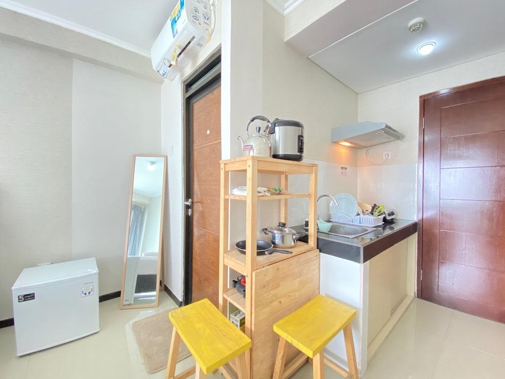 Minimalist Decor Studio Apartment at Gateway Pasteur