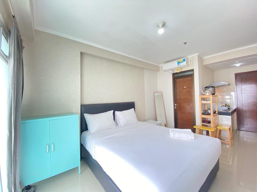 Minimalist Decor Studio Apartment at Gateway Pasteur