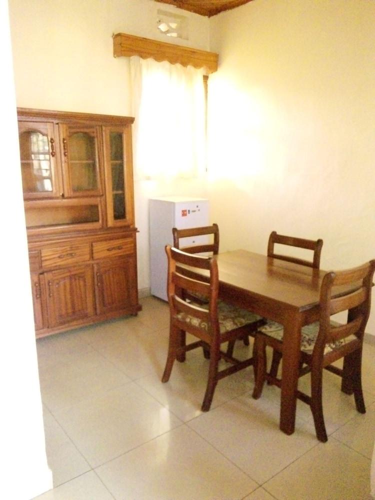 SEMUHUNGU APARTMENTS