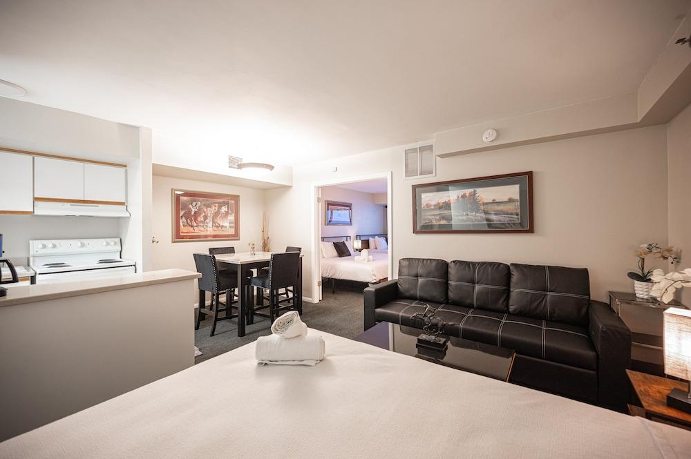 PENTHOUSE SUITE on the Strip - 6 Comfy BEDS