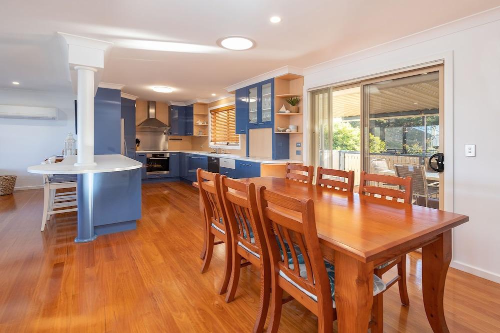 Lakeview Crescent 11