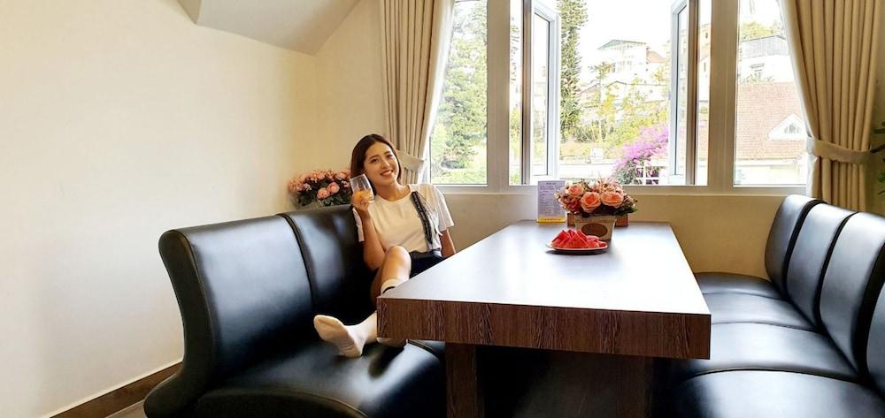 Pho Hoa Boutique Villa