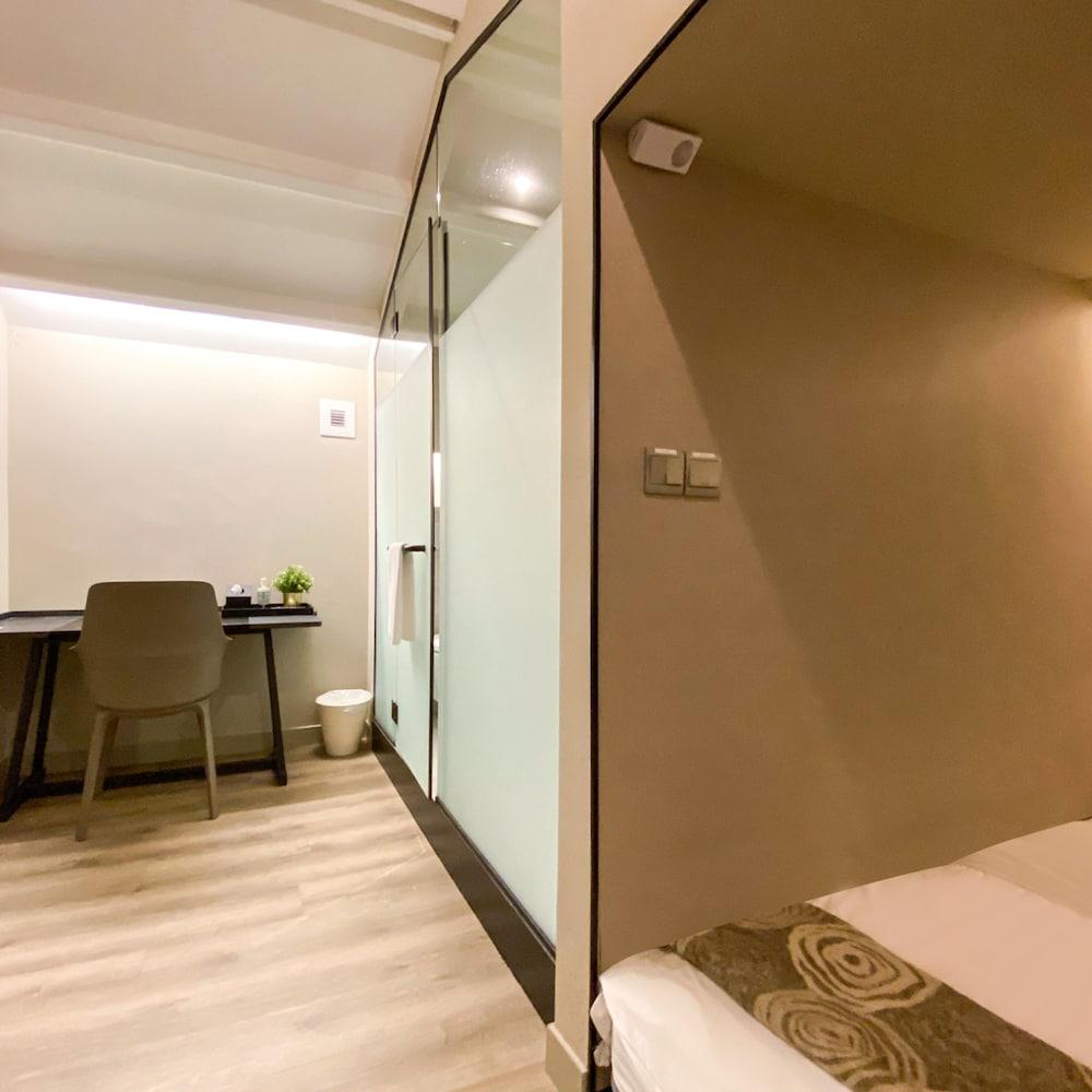 ST Signature Jalan Besar, SHORT OVERNIGHT, 13 hours: 6PM-7AM