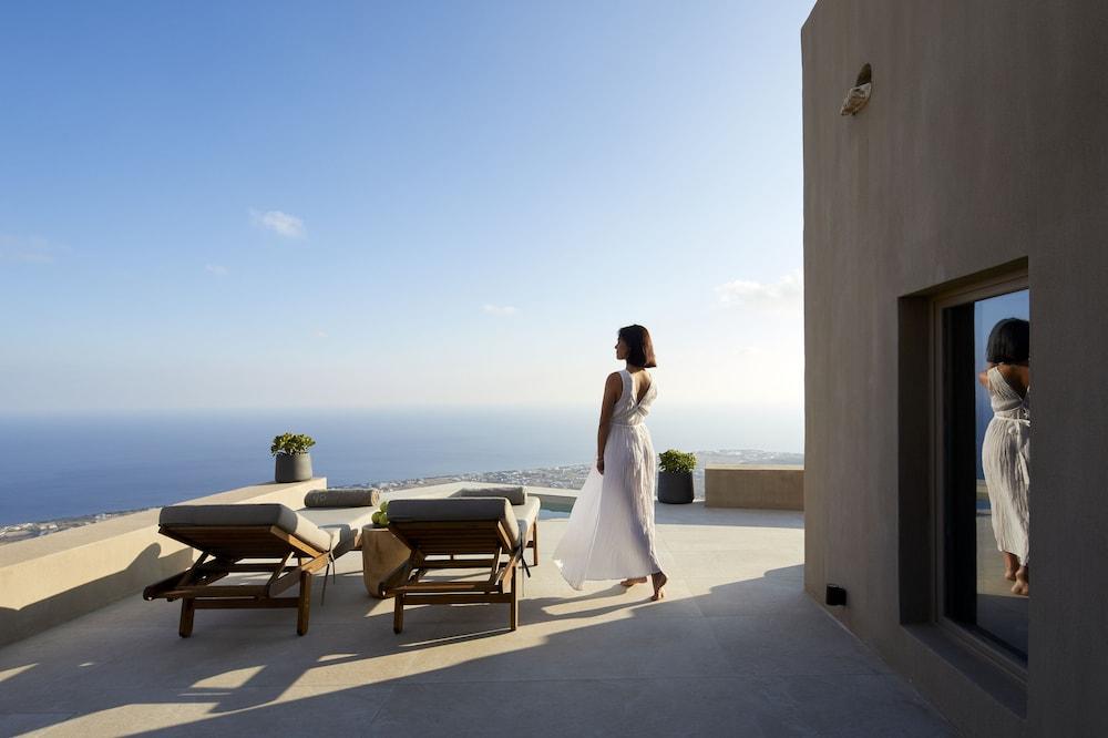 Santorini Sky - The Lodge
