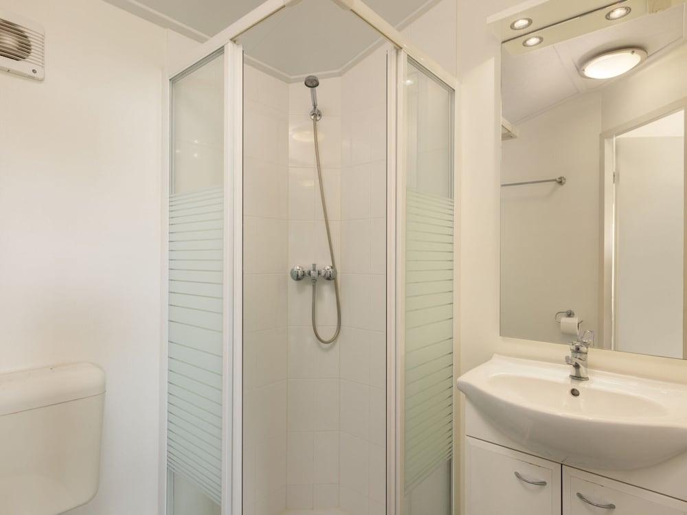 Chalet Near Callantsoog Beach