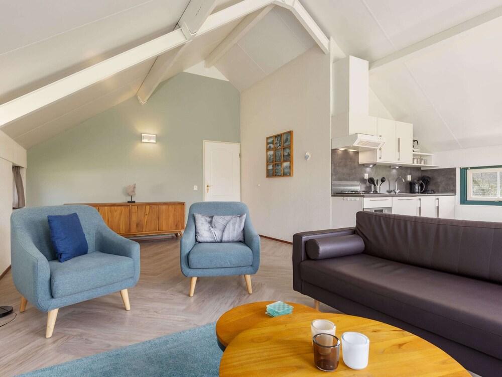 Bungalow in Veluwe Near Harderwijk