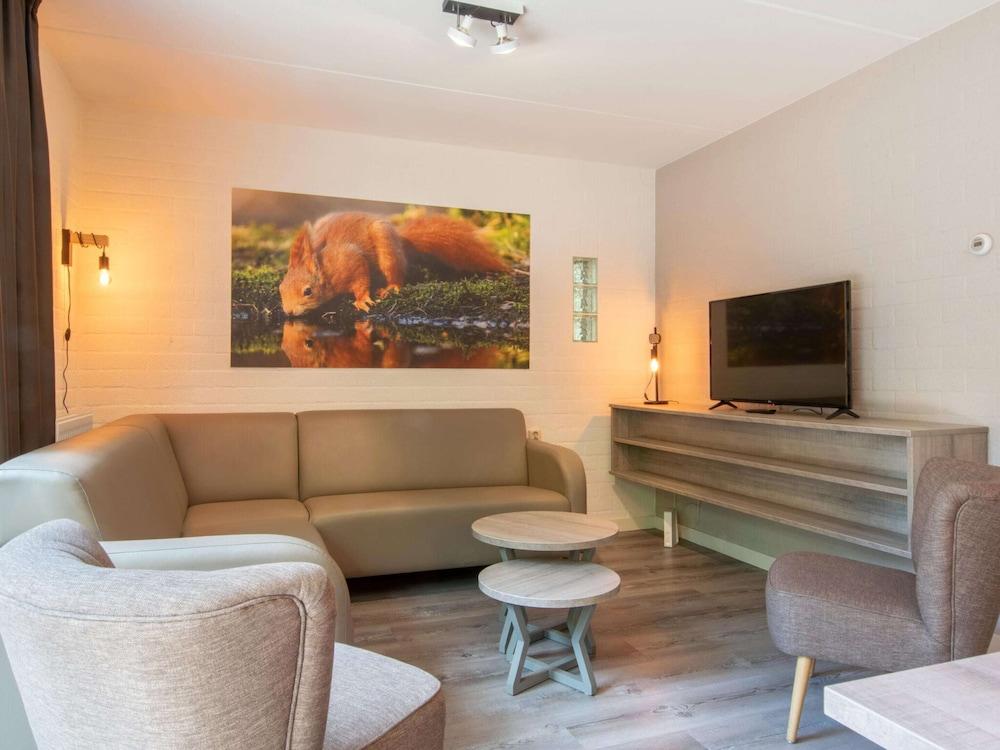 Cozy Woodland Getaway