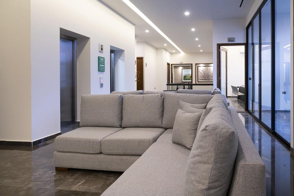 Gumont Guadalajara López Mateos - Minerva