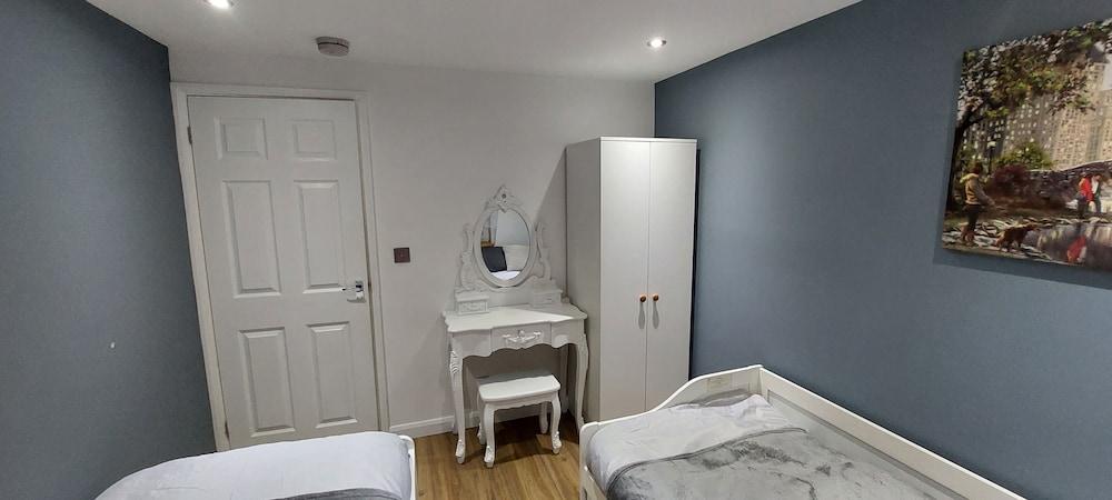 Lovely 2-bed Apartment in Coventry