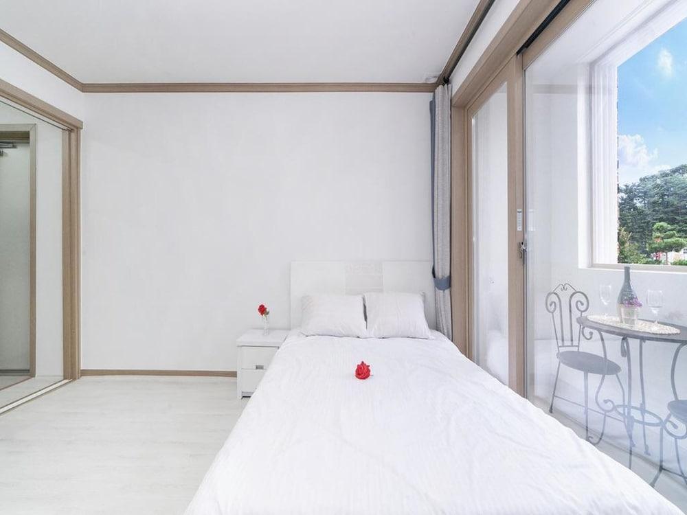 Samcheo Happy House Pension