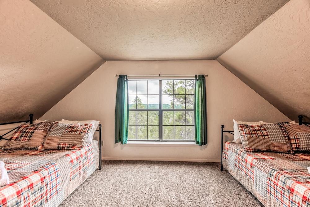 Four Cubs by Ruidoso Vacation Rentals