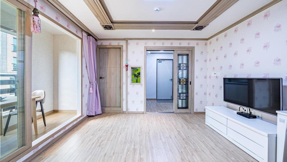 Yeongheungdo J Pension