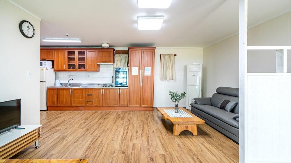 Ganghwa Nakjo Tema spa Pension