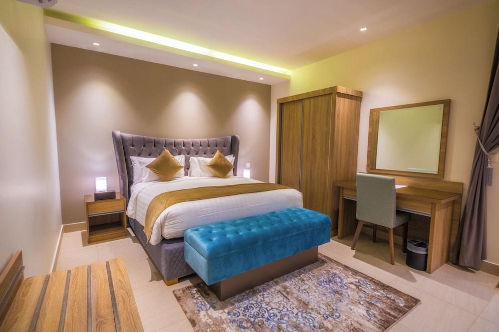 THE ADDRESS PALACE HOTEL & APARTMENT