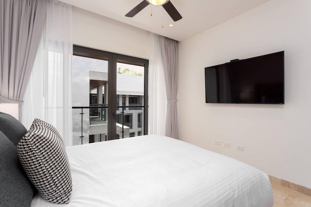 New Condo In Nice Vacation Complex - 5 People