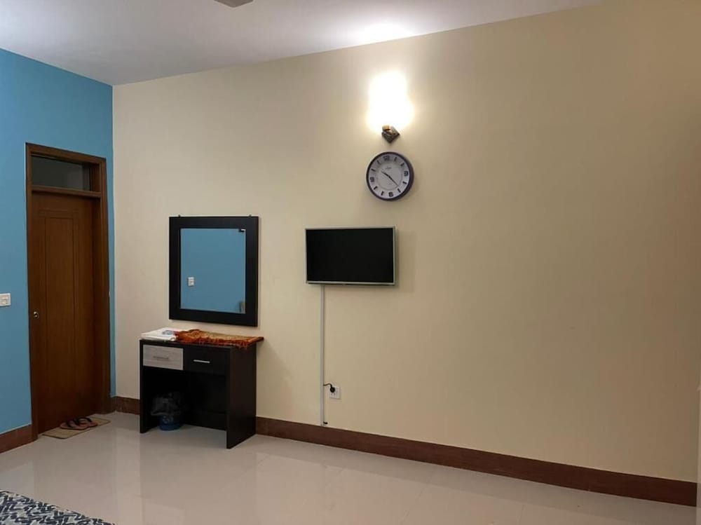 Hotel Executive Lodge