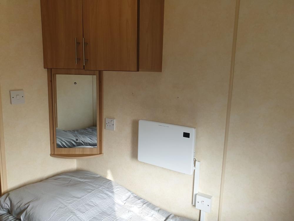 3-bed Caravan in Walton on the Naze