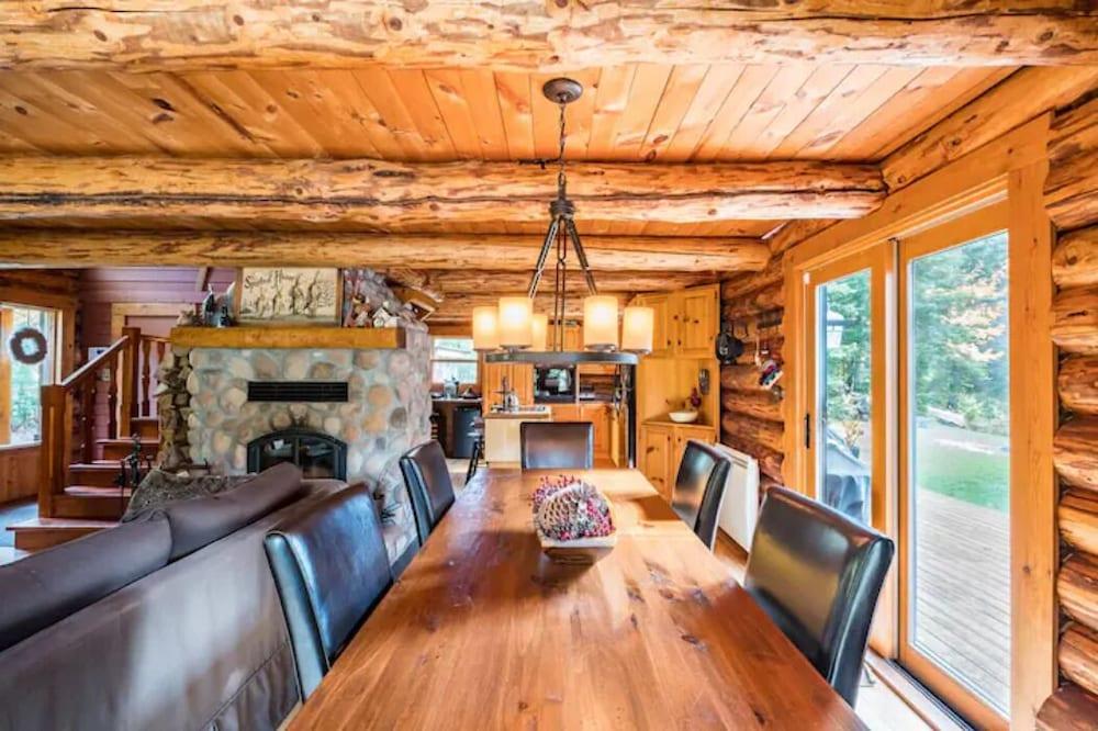 The Beaver Lodge by Escapades Tremblant