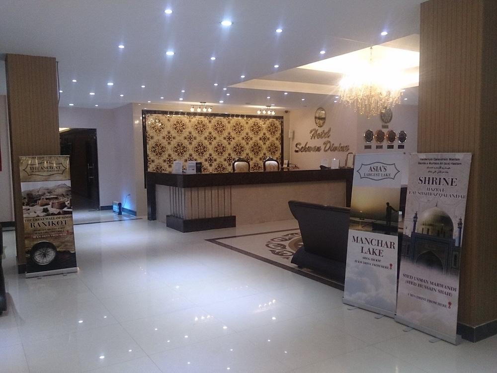 Hotel Sehwan Divine