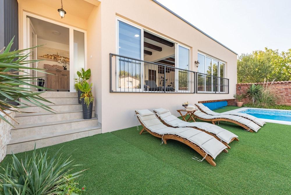 Villa Nikolina Zadarvillas