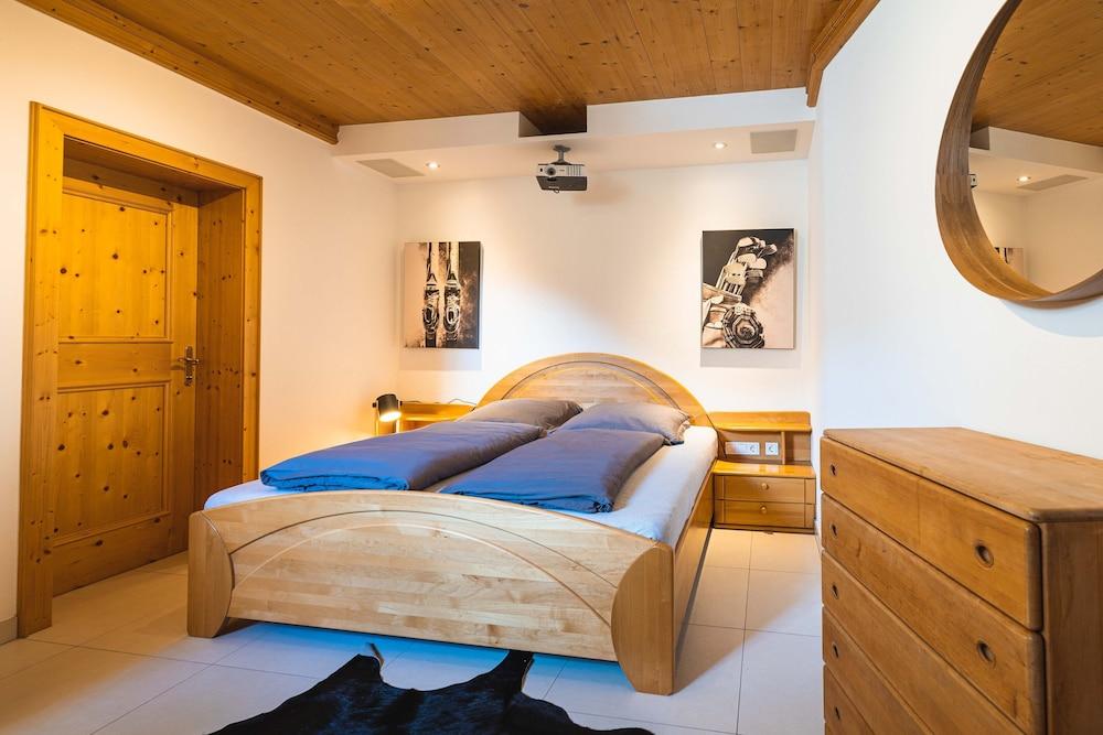 Chalet Crown of the Alps