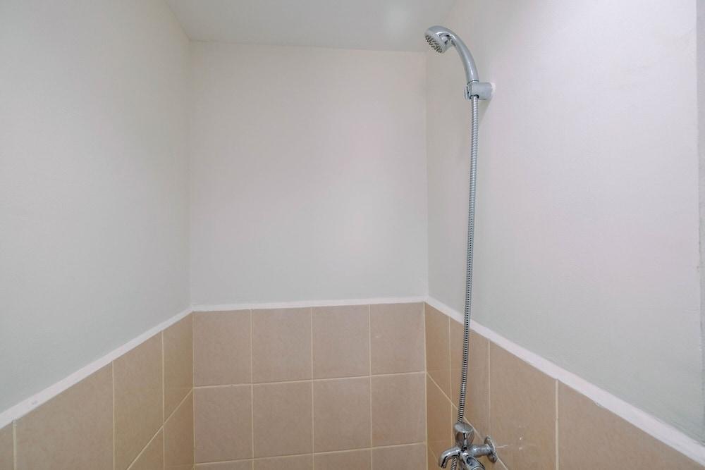 Comfy And Stylish Studio Podomoro Golf View Apartment By Travelio