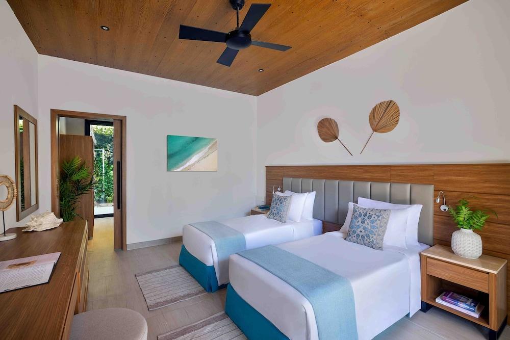 Anantara World Islands Dubai Resort