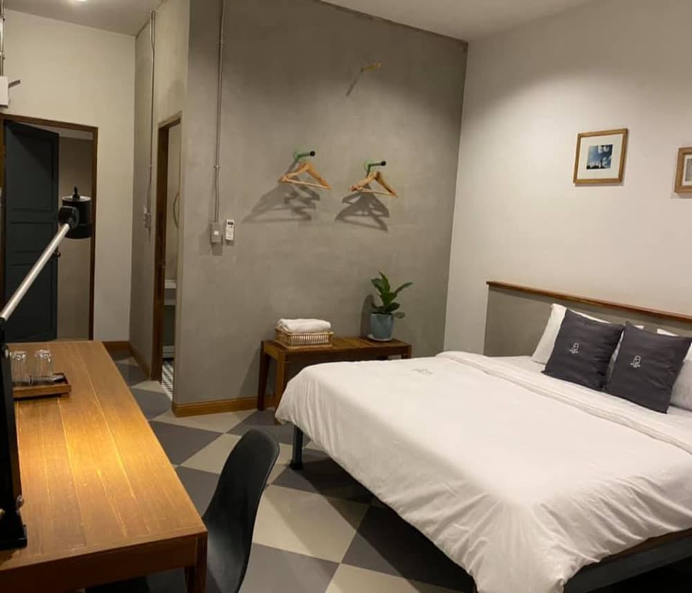 Baan Chiang Bed Lampang