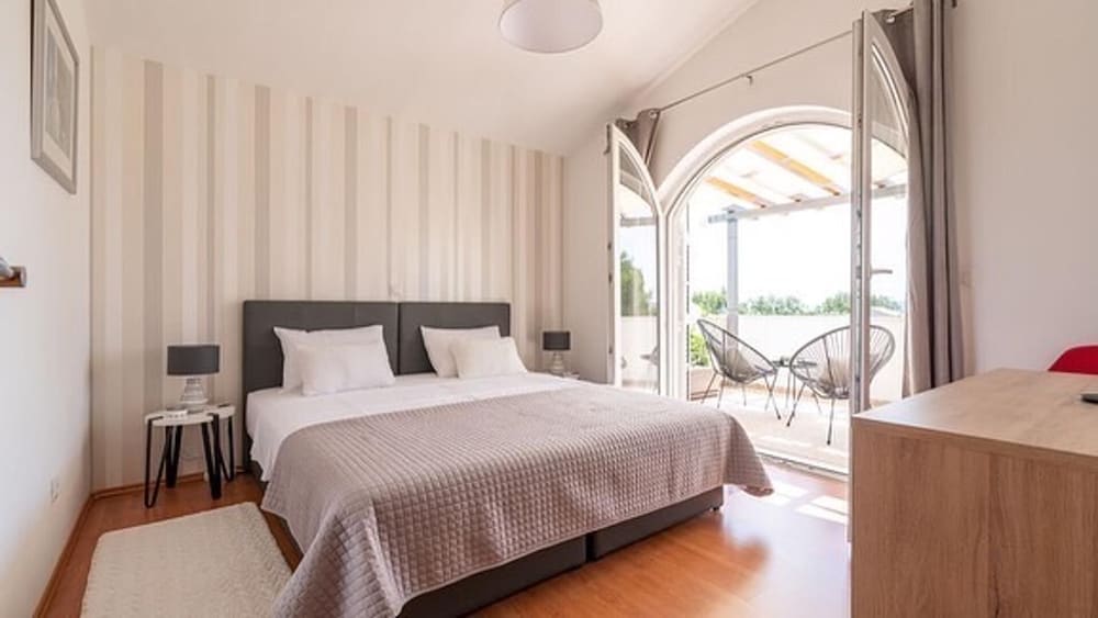 Remarkable 4-bed House in Kaštel Novi