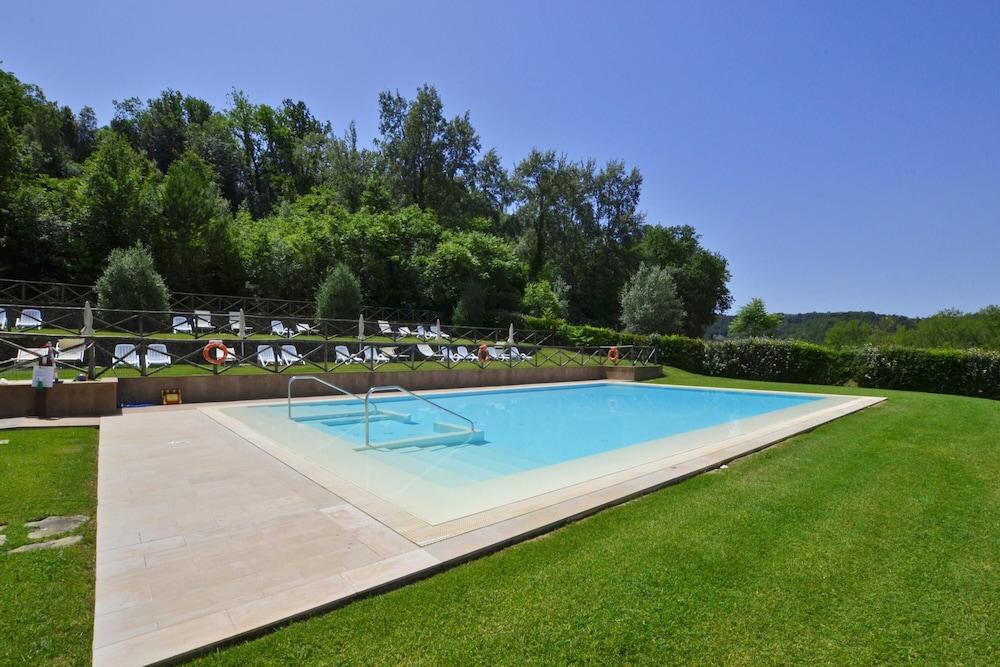 Francigena Apartments