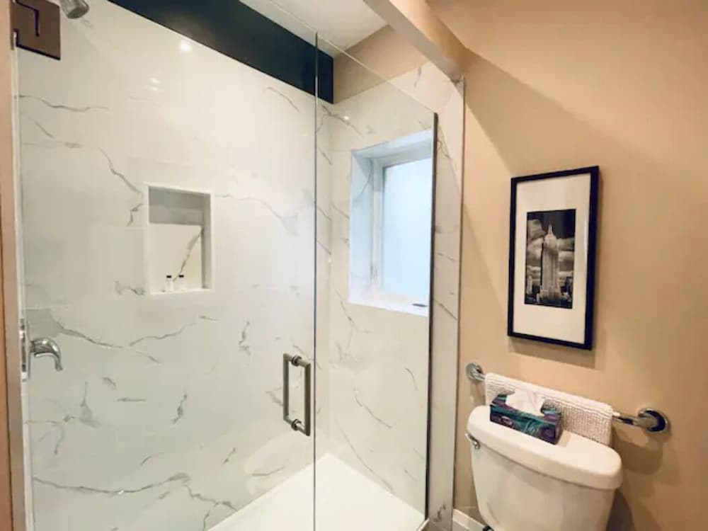 Chic Two Bedroom Downtown Condo