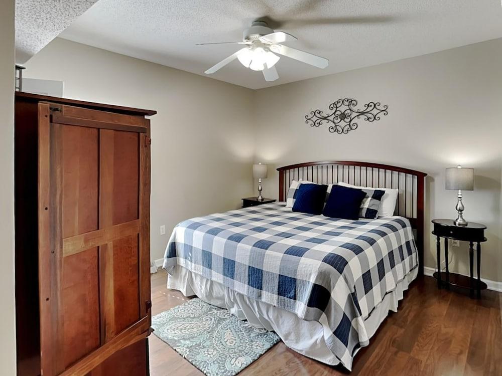 Bear Crossing by Jackson Mountain Rentals