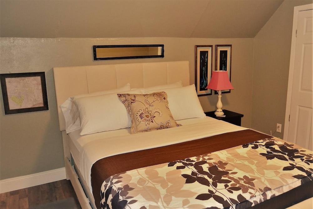 The Bungalow at Grand Forks